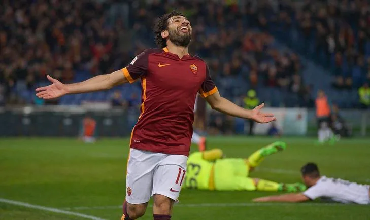 بالفيديو.. محمد صلاح يفجر مفاجأة عن هدفه الاعجازي في باليرمو