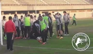  إصابة شريف إكرامي في مران اليوم وطبيب الفريق يوقف النزيف 